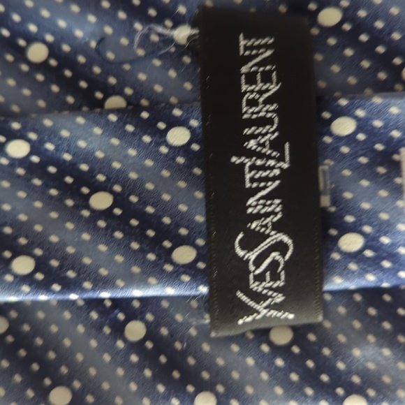 Yves Saint Laurent - Picture 6 of 6